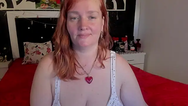 Snapshot of SinFulTitsDD chatting on January 19, 8:41 pm SinFulTitsDD online show from January 19, 8:41 pm