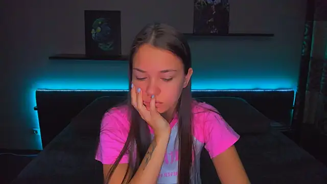 AlexaBarkley online show from October 31, 12:11 am