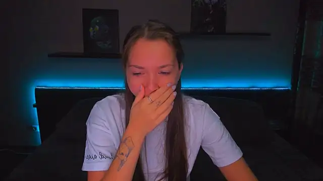 AlexaBarkley online show from December 17, 12:16 am