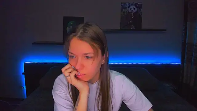 AlexaBarkley online show from February 10, 12:15 am