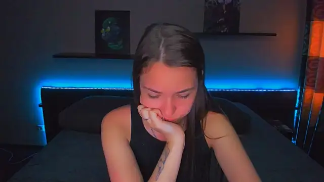 AlexaBarkley online show from May 4, 12:39 am