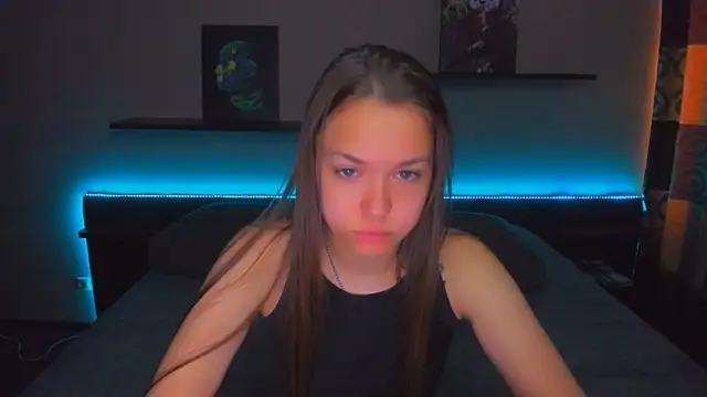 Snapshot of AlexaBarkley chatting on June 2, 12:34 am AlexaBarkley online show from June 2, 12:34 am