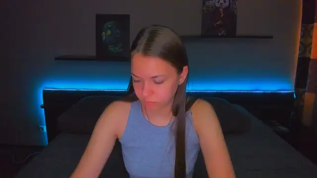 Snapshot of AlexaBarkley chatting on June 3, 12:46 am AlexaBarkley online show from June 3, 12:46 am