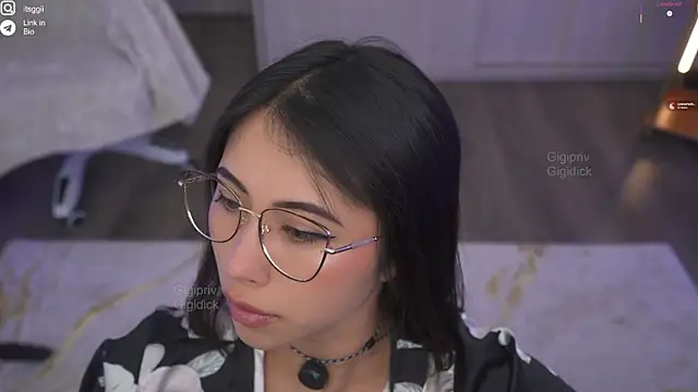 Snapshot of Gigi_ohlala chatting on September 9, 2:16 pm Gigi ohlala online show from September 9, 2:16 pm