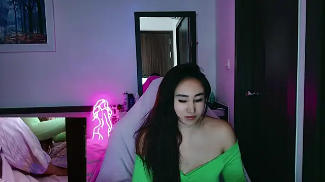 AsianQueens online show from December 18, 12:00 pm