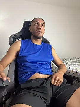 Snapshot of steven_smith05 chatting on October 12, 2:43 am steven smith05 online show from October 12, 2:43 am