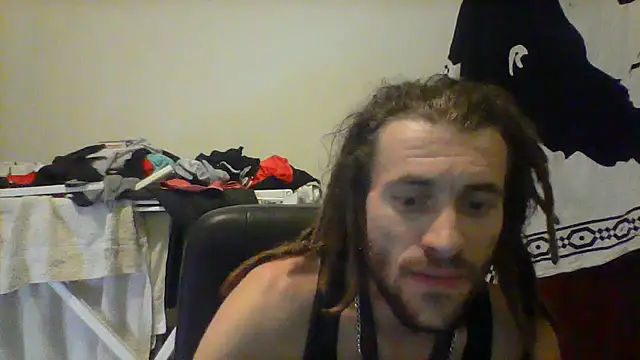 Snapshot of ngulasoret chatting on June 11, 1:31 pm ngulasoret online show from June 11, 1:31 pm