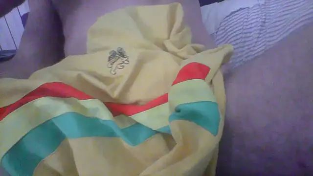 Snapshot of ngulasoret chatting on July 7, 1:59 pm ngulasoret online show from July 7, 1:59 pm