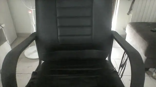 Snapshot of ngulasoret chatting on August 7, 5:15 pm ngulasoret online show from August 7, 5:15 pm