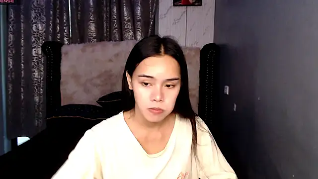 shecutie69 online show from February 6, 11:52 pm