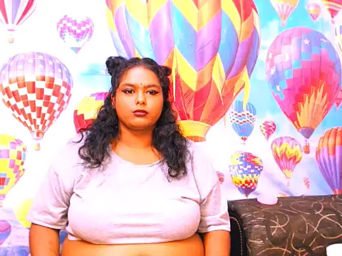 Snapshot of Indianfairy99 chatting on December 13, 4:43 am Indianfairy99 online show from December 13, 4:43 am