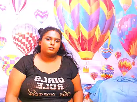 Snapshot of Indianfairy99 chatting on January 17, 1:15 am Indianfairy99 online show from January 17, 1:15 am