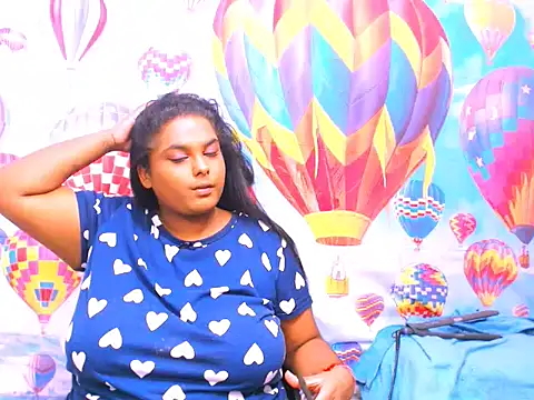 Snapshot of Indianfairy99 chatting on January 17, 6:44 pm Indianfairy99 online show from January 17, 6:44 pm