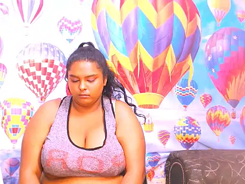 Snapshot of Indianfairy99 chatting on January 24, 4:48 am Indianfairy99 online show from January 24, 4:48 am