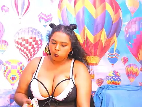 Snapshot of Indianfairy99 chatting on January 31, 7:40 pm Indianfairy99 online show from January 31, 7:40 pm