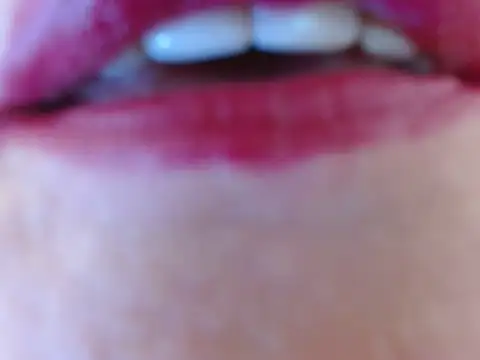 Snapshot of keiila_ chatting on November 11, 2:33 am keiila online show from November 11, 2:33 am