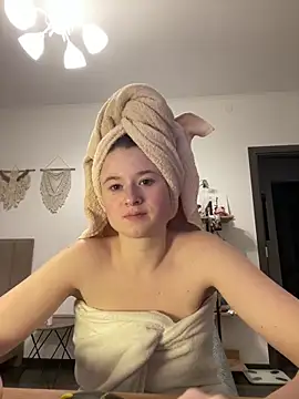 sweetest pie online show from December 10, 10:47 pm