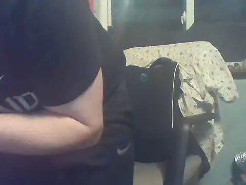 Snapshot of peaches_playz chatting on December 16, 1:21 am peaches playz online show from December 16, 1:21 am