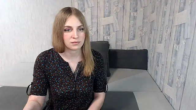 Snapshot of Pilly_green_ chatting on February 25, 7:31 am Pilly green online show from February 25, 7:31 am