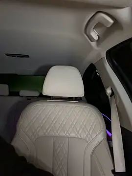 clairewntr online show from December 13, 8:58 pm