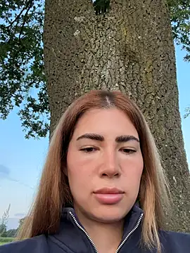 clairewntr online show from July 27, 7:21 pm