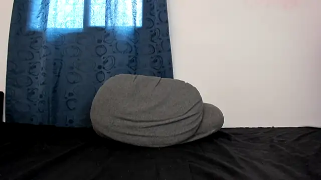 Snapshot of carmesix chatting on March 7, 9:27 pm carmesix online show from March 7, 9:27 pm