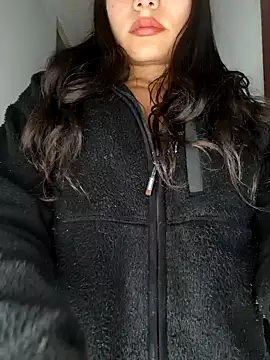  Danna online show from December 14, 9:24 pm