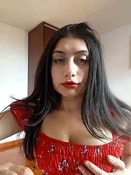  Danna online show from December 21, 6:23 pm