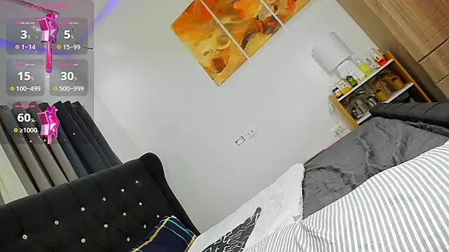 Snapshot of Divine___Eloeura chatting on March 11, 6:08 pm Divine Eloeura online show from March 11, 6:08 pm