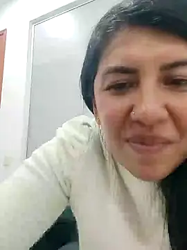 Snapshot of aisha_latina chatting on January 24, 6:14 pm aisha latina online show from January 24, 6:14 pm
