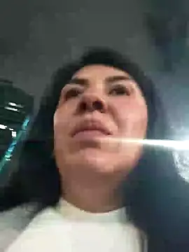 Snapshot of aisha_latina chatting on January 25, 12:17 am aisha latina online show from January 25, 12:17 am