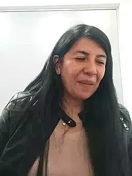 Snapshot of aisha_latina chatting on January 27, 6:52 pm aisha latina online show from January 27, 6:52 pm