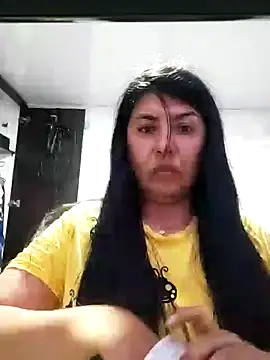 Snapshot of aisha_latina chatting on January 29, 2:40 am aisha latina online show from January 29, 2:40 am