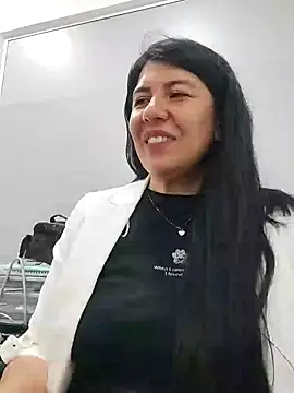 Snapshot of aisha_latina chatting on January 31, 3:00 pm aisha latina online show from January 31, 3:00 pm