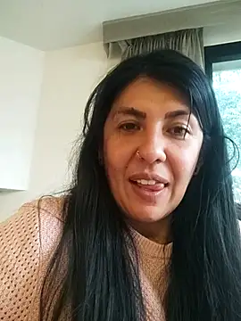 Snapshot of aisha_latina chatting on March 11, 9:37 pm aisha latina online show from March 11, 9:37 pm