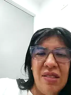 Snapshot of aisha_latina chatting on September 26, 1:26 pm aisha latina online show from September 26, 1:26 pm