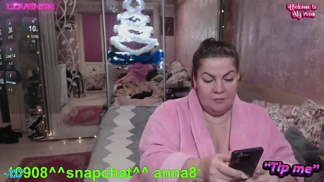 femme fatale1 online show from December 30, 2:19 pm