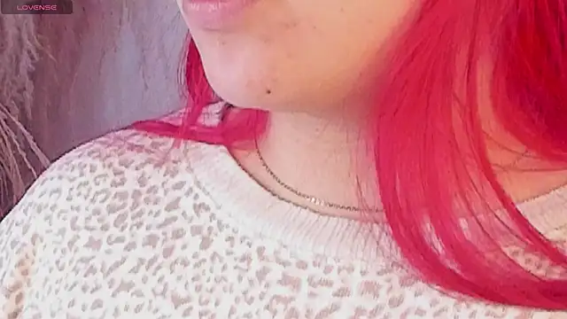 SophieRossi online show from February 8, 4:25 am