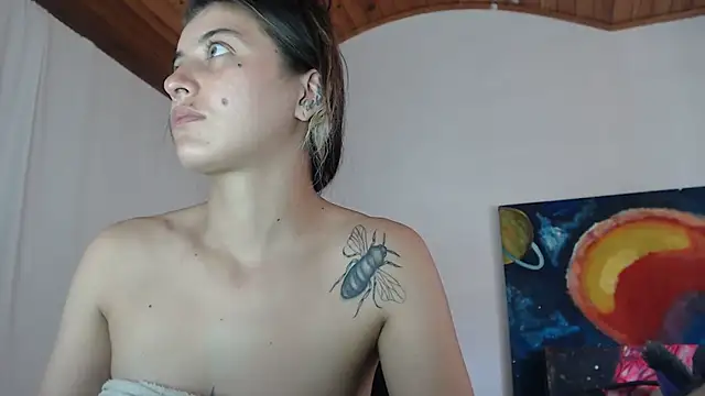 Snapshot of mariecam420 chatting on November 10, 4:17 pm mariecam420 online show from November 10, 4:17 pm