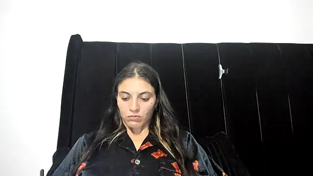 Snapshot of mariecam420 chatting on June 9, 3:51 am mariecam420 online show from June 9, 3:51 am