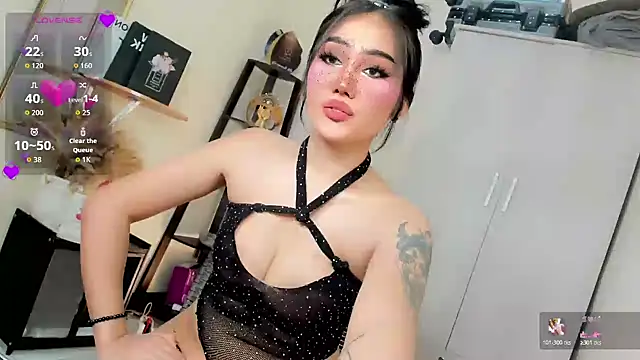 Snapshot of Icon1c_LiLy chatting on October 30, 6:08 pm Icon1c LiLy online show from October 30, 6:08 pm