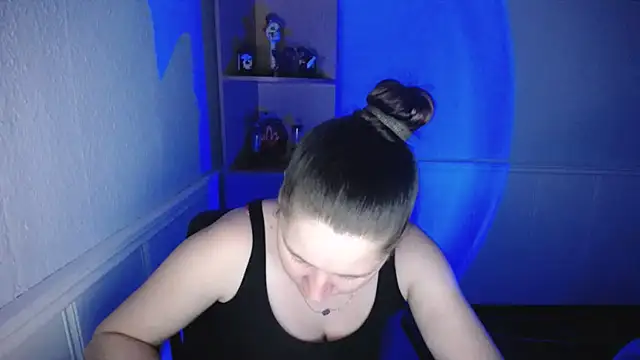 JosieJun  online show from October 27, 6:01 pm