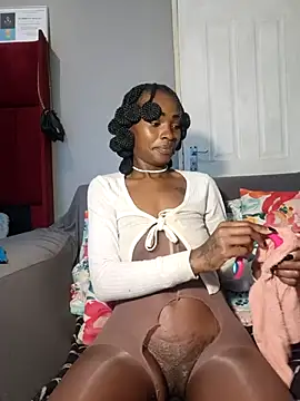 HoneyDropsX online show from June 7, 2:10 pm
