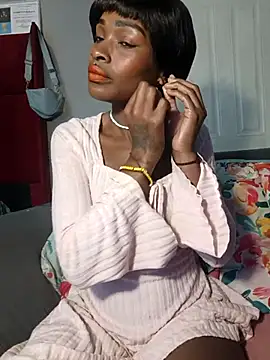 HoneyDropsX online show from July 5, 8:32 am