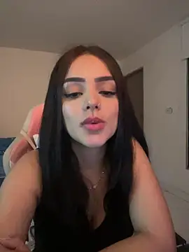 anniehart online show from February 3, 12:42 am