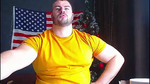 Snapshot of muscularjohnforuX chatting on December 15, 7:21 pm muscularjohnforuX online show from December 15, 7:21 pm