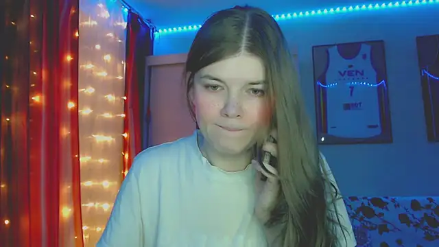 Snapshot of Klementa chatting on October 23, 6:39 pm Klementa online show from October 23, 6:39 pm