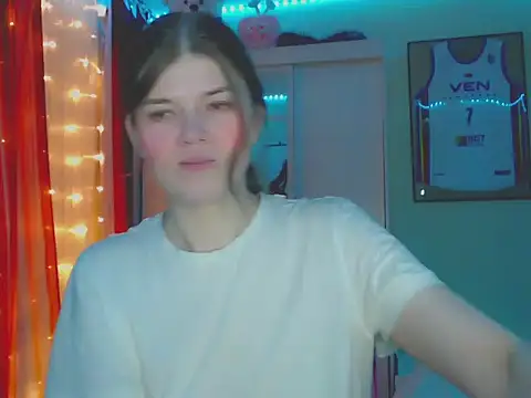 Snapshot of Klementa chatting on December 14, 5:18 pm Klementa online show from December 14, 5:18 pm