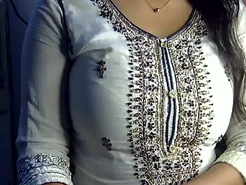 Snapshot of SiaraSiyA chatting on January 7, 6:43 pm SiaraSiyA online show from January 7, 6:43 pm