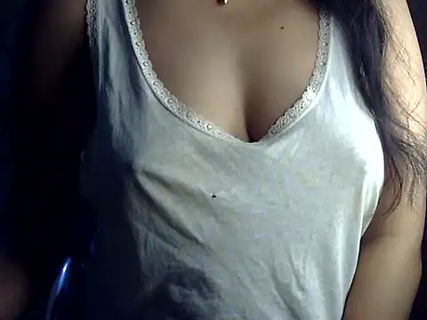 Snapshot of SiaraSiyA chatting on February 4, 5:52 pm SiaraSiyA online show from February 4, 5:52 pm